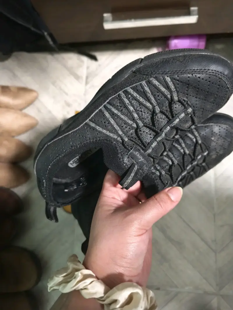 Zapatillas negras Skechers para mujer - 2