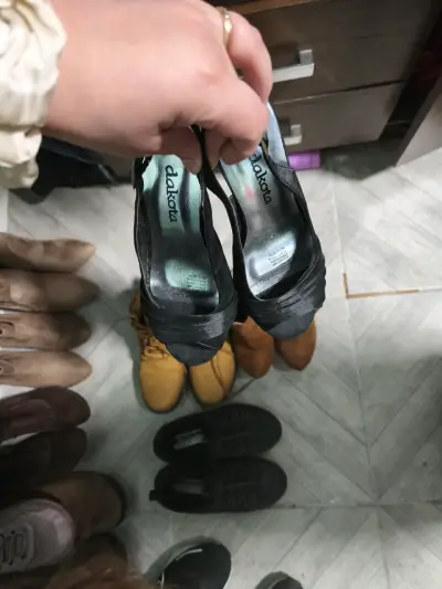 Tacones negros Dakota en buen estado - miniatura 1