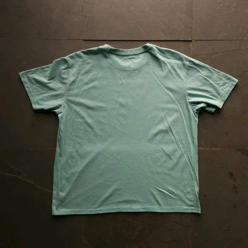 Polera verde Jean-Michel Basquiat con diseño de dinosaurio - 3