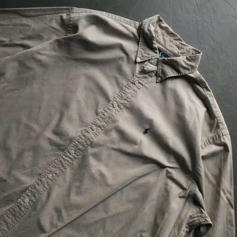Camisa beige de manga larga para hombre - 2