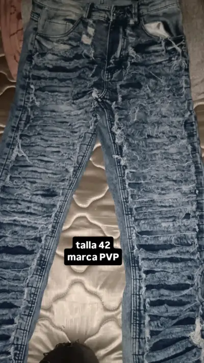 Jeans desgastados PVP talla 42 - miniatura 1