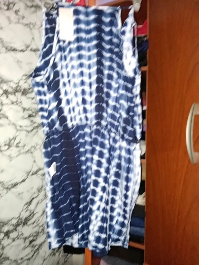 Enterito corto azul y blanco