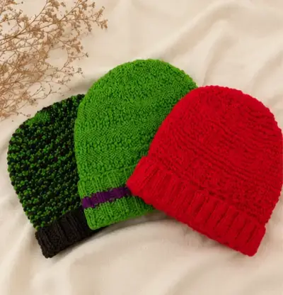 Gorros tejidos a mano coloridos - miniatura 1