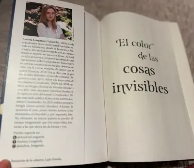 Libro 'El color de las cosas invisibles' de Andrea Longarela - miniatura 2