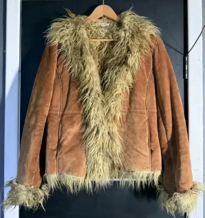 Chaqueta de cuero con forro de piel sintética - miniatura 1