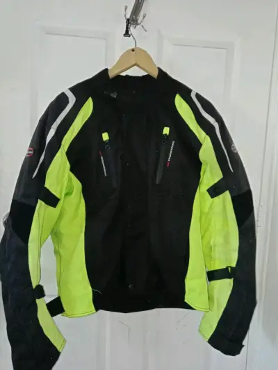 Chaqueta de moto con detalles reflectantes - miniatura 1