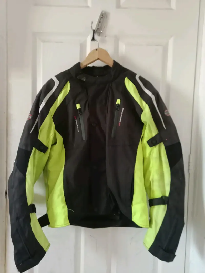 Chaqueta de moto con detalles reflectantes - 2