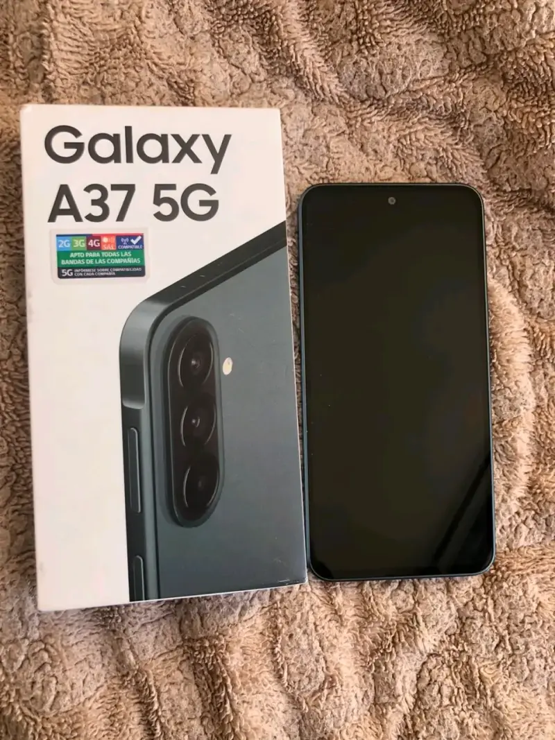 Samsung Galaxy A37 5G en buen estado - 1