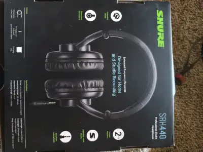 Audífonos Shure SRH440 profesionales - miniatura 1