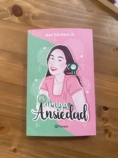 Libro 'Mi amiga Ansiedad' de Bea Córdova - miniatura 1