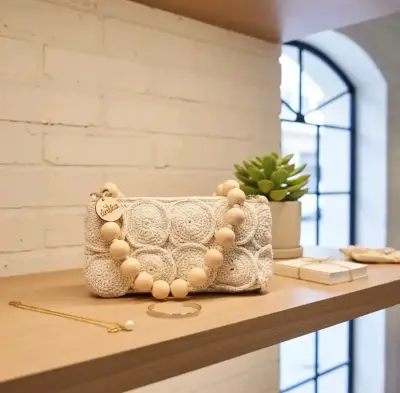 Cartera de crochet con diseño circular - miniatura 1