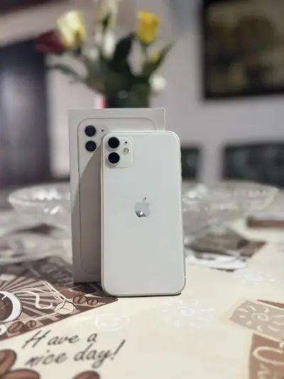 iPhone 11 - miniatura 1