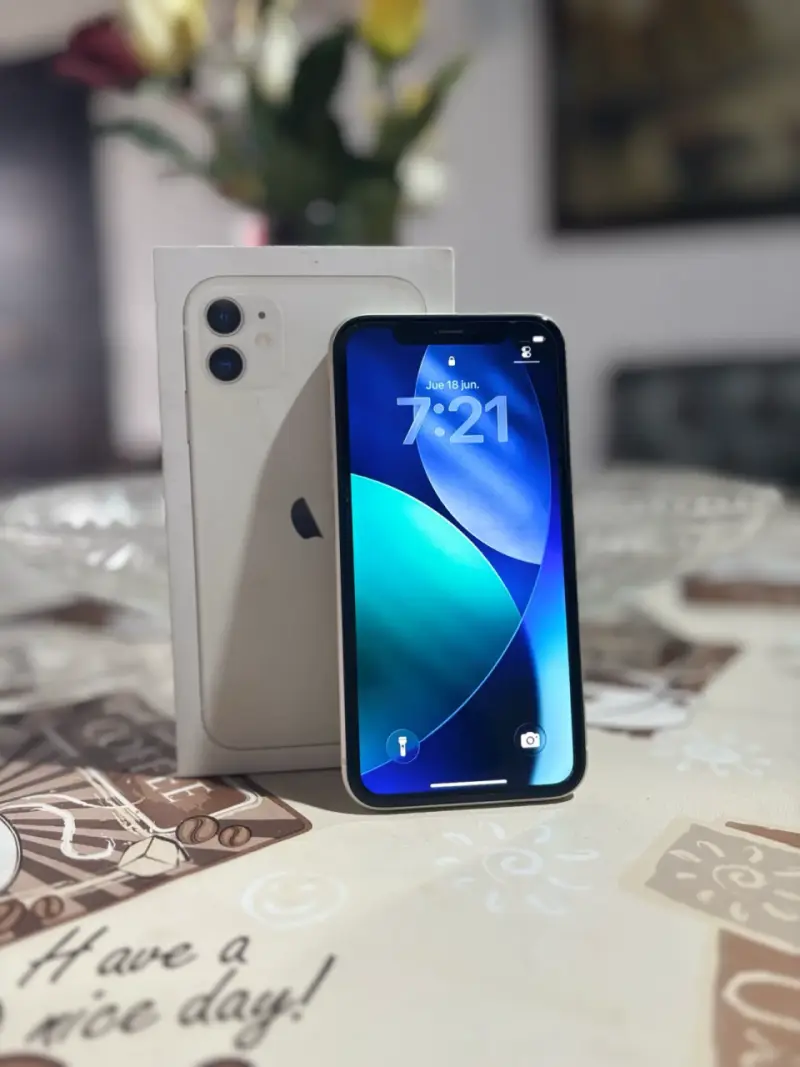 iPhone 11 - 2