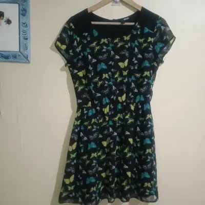 Vestido estampado de mariposas - miniatura 1