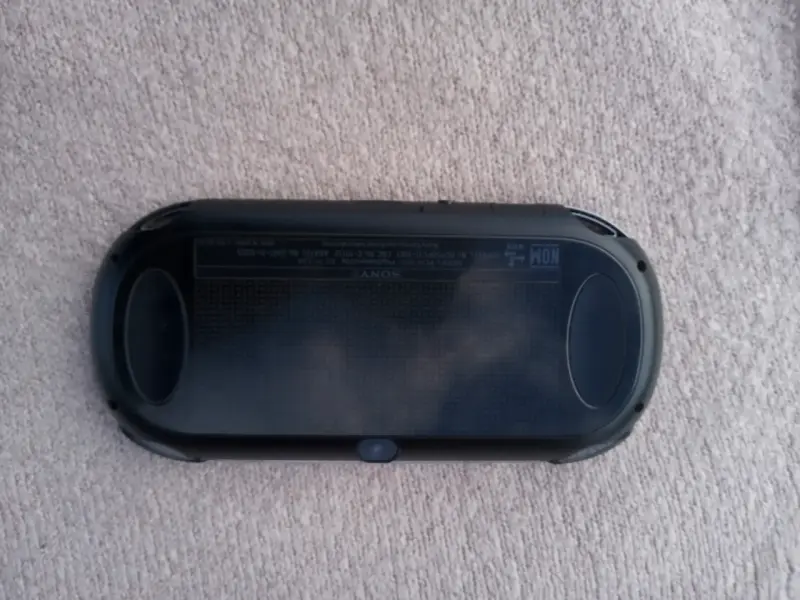 Consola PS Vita OLED fat +juegos - 3