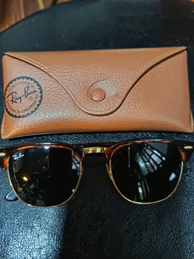 Gafas de sol Ray-Ban Clubmaster clásicas - miniatura 1