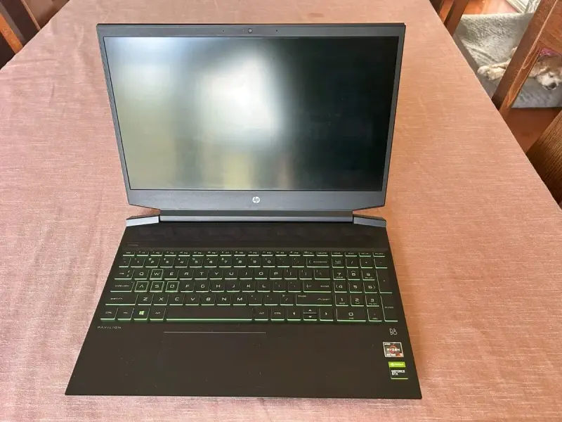 Laptop HP Pavilion Gaming 15.6 pulgadas - 4