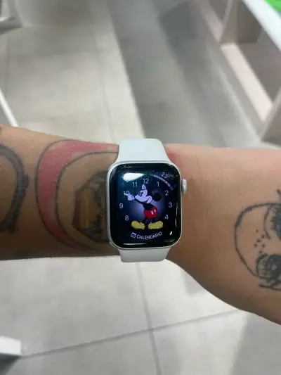 Apple Watch SE 2da generación 40mm - miniatura 2