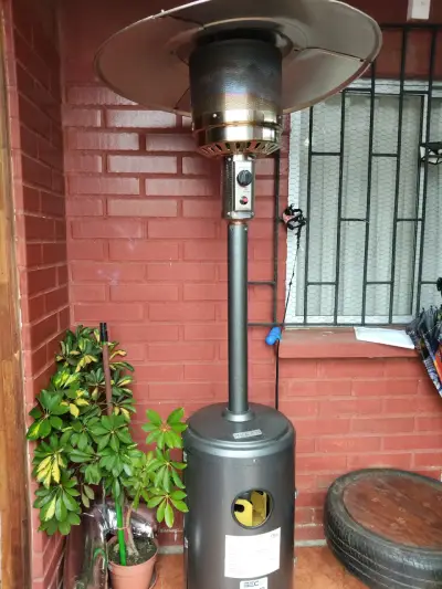 Calefactor de terraza a gas - miniatura 1