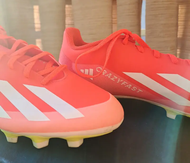 Zapatillas Adidas CRAZYFAST con diseño moderno - 2