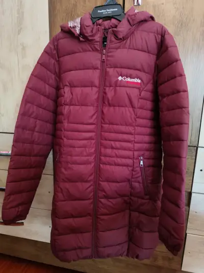 Chaqueta acolchada burdeos para mujer - miniatura 1