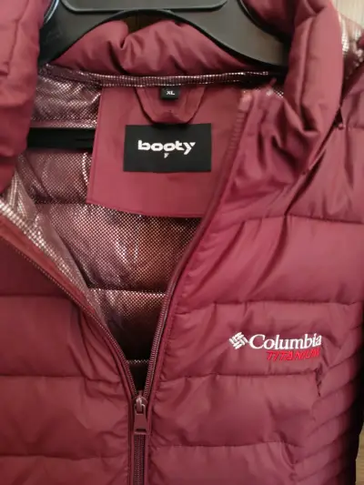 Chaqueta acolchada burdeos para mujer - miniatura 3