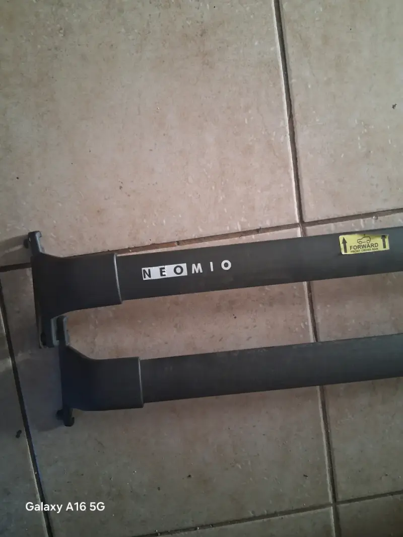 Barras portaequipaje Neomio para auto - 2