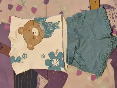Conjunto infantil con diseño de oso - miniatura 2
