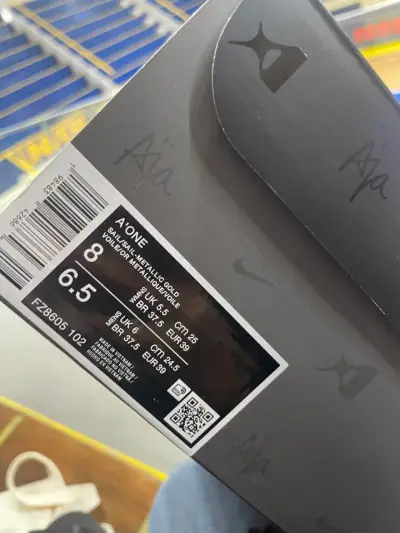 Zapatillas Aja Will A One Doradas - miniatura 2