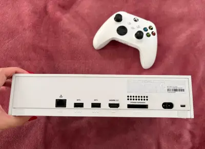 Consola Xbox Series S con accesorios - miniatura 3