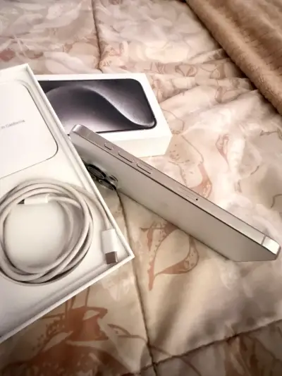 Iphone 15 pro Max 256 impecable - miniatura 2