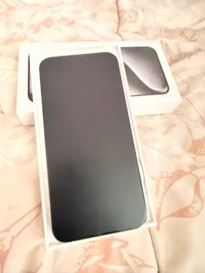 Iphone 15 pro Max 256 impecable - miniatura 3