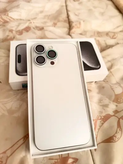 Iphone 15 pro Max 256 impecable - miniatura 4