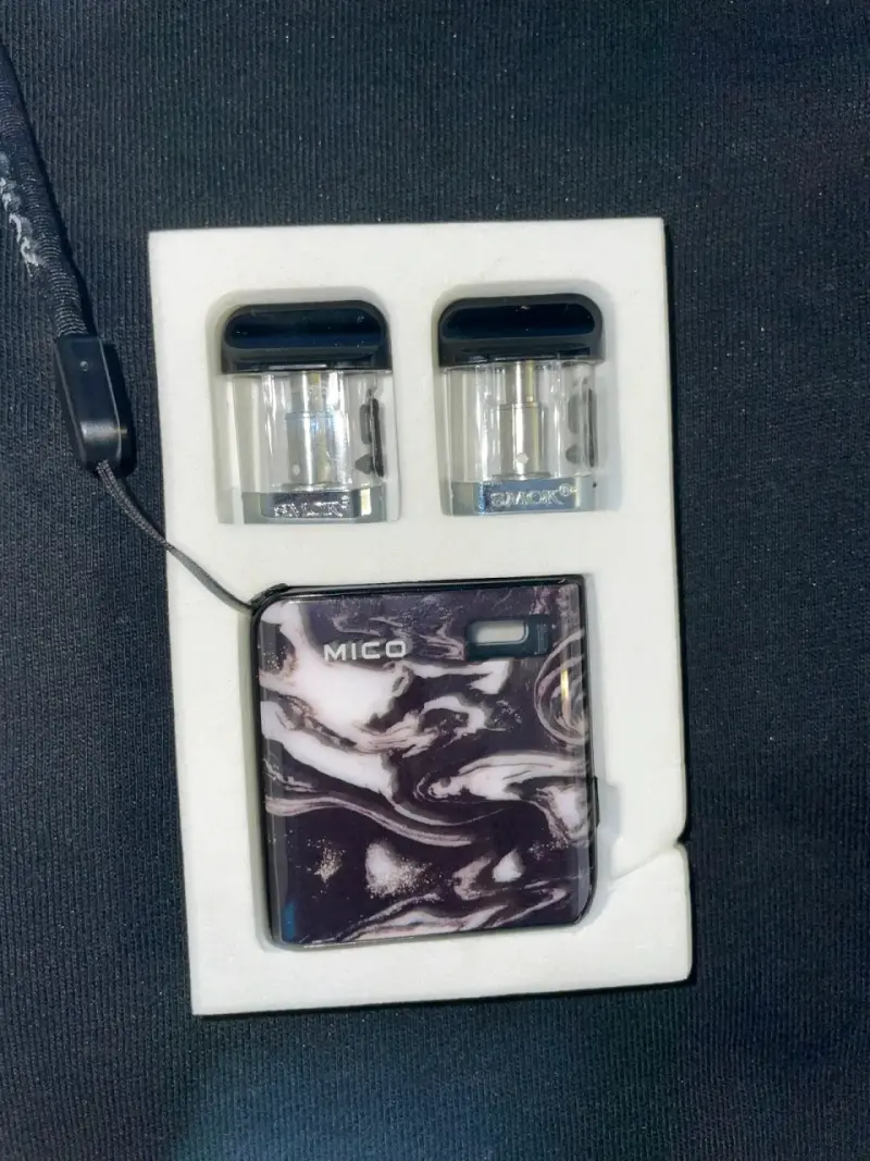 Kit de vapeo SMOK Mico con accesorios - 2