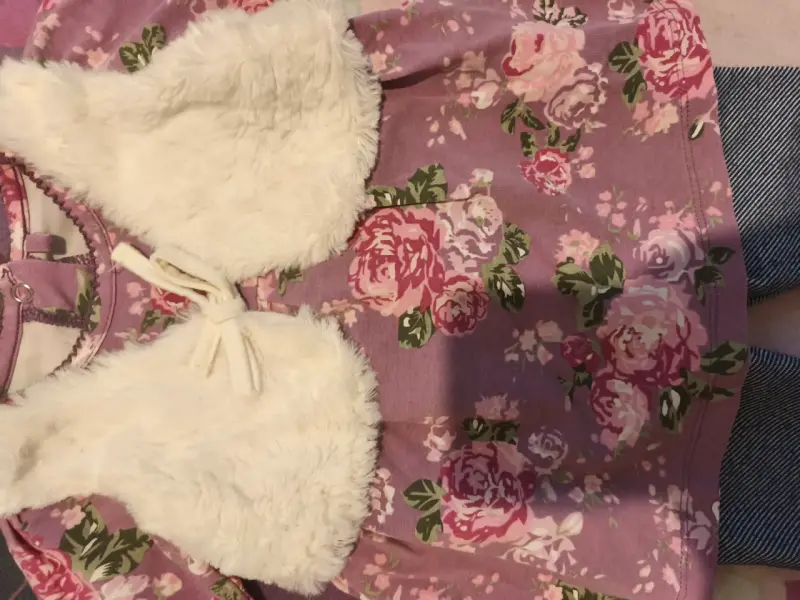 Conjunto infantil floral con chaleco de peluche - 2