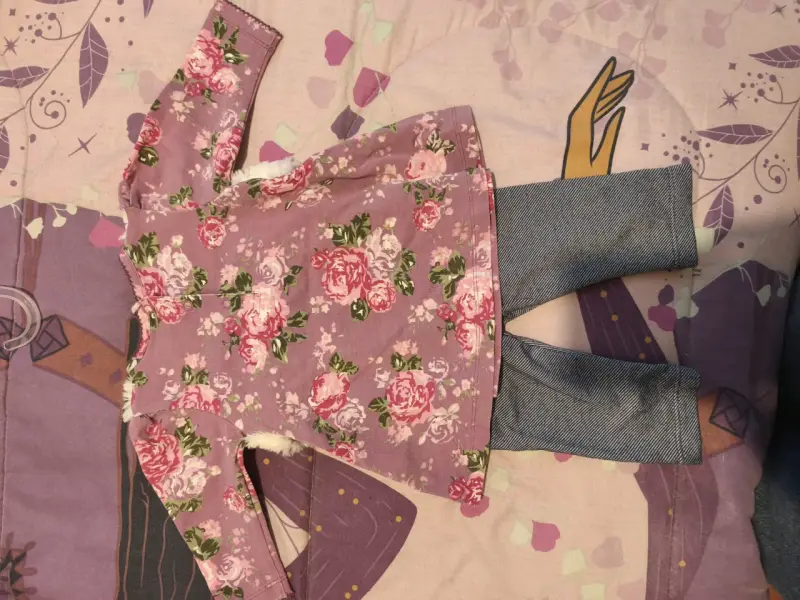 Conjunto infantil floral con chaleco de peluche - 3