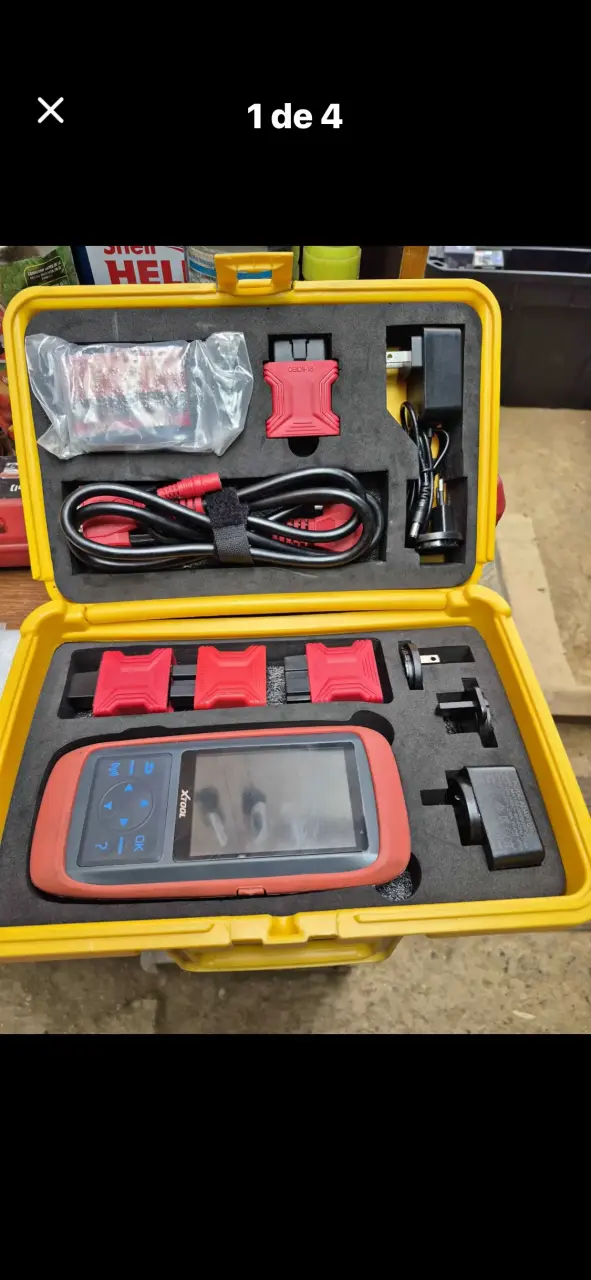 Escáner automotriz Xtool con accesorios