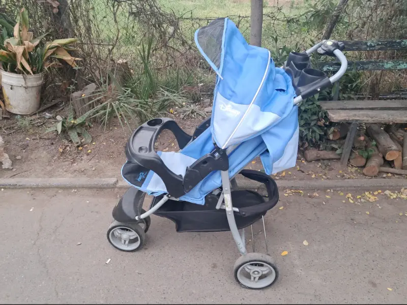Coche de bebé Disney azul - 1