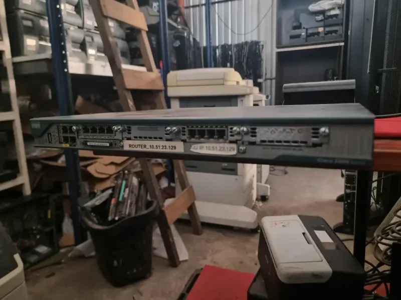 Router Cisco 2800 Series usado - 2