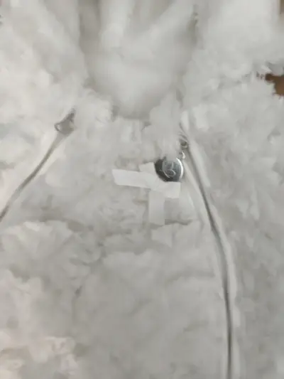 Enterito de bebé polar blanco con capucha - miniatura 3