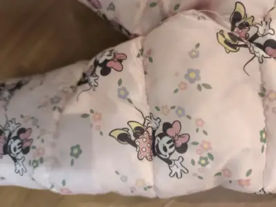 Chaqueta infantil con capucha Minnie Mouse - miniatura 5