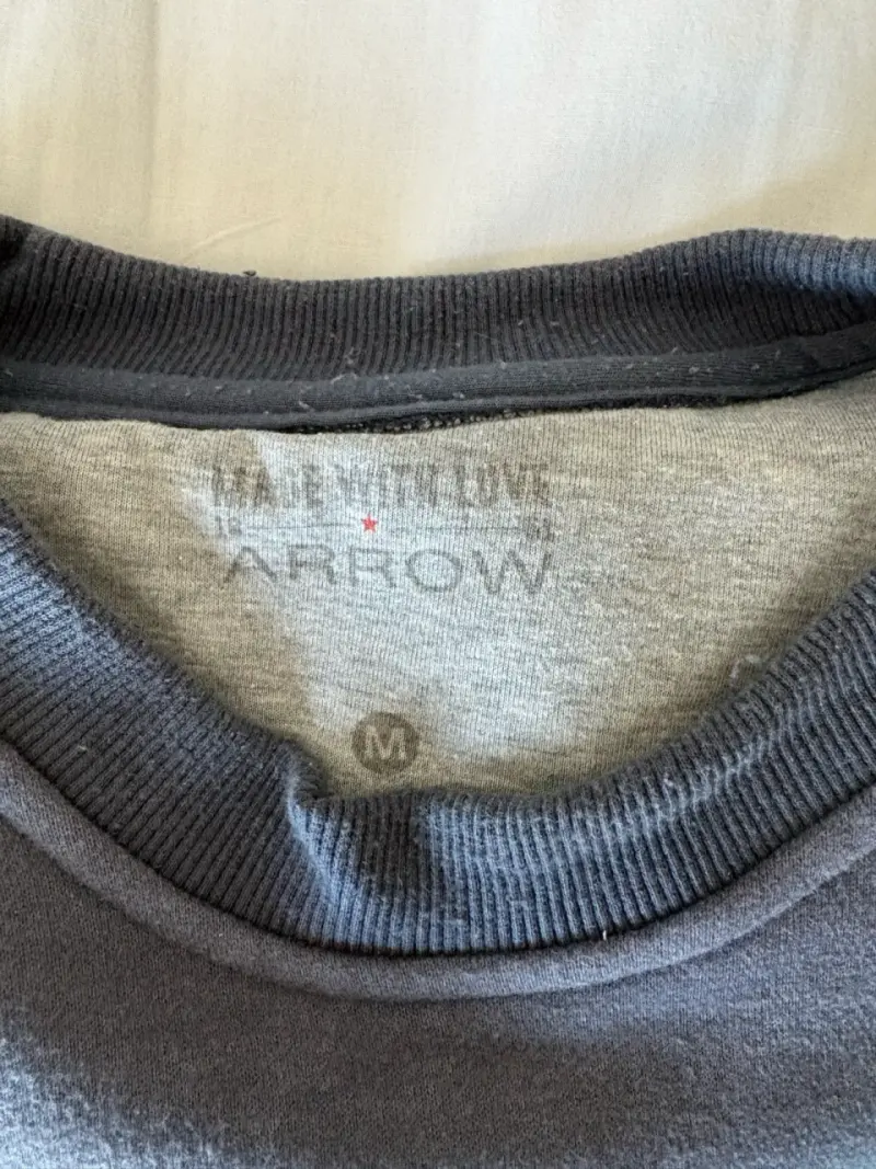 Polerón gris marca Arrow - 2