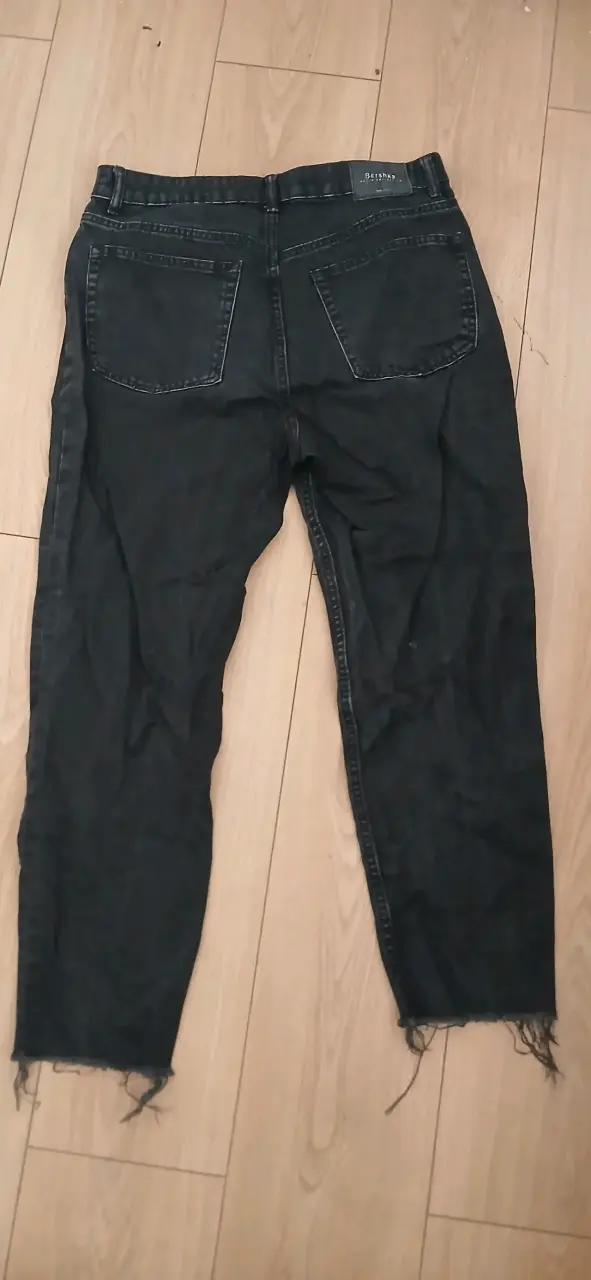 Jeans negros desgastados para mujer - 2