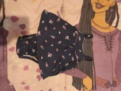 Vestido de bebé con estampado floral - miniatura 1