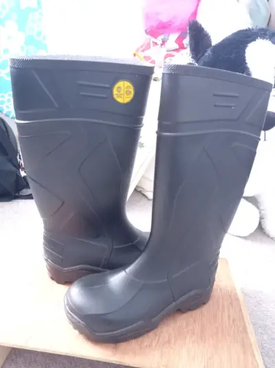 Botas de goma negras impermeables talla 36 - miniatura 1