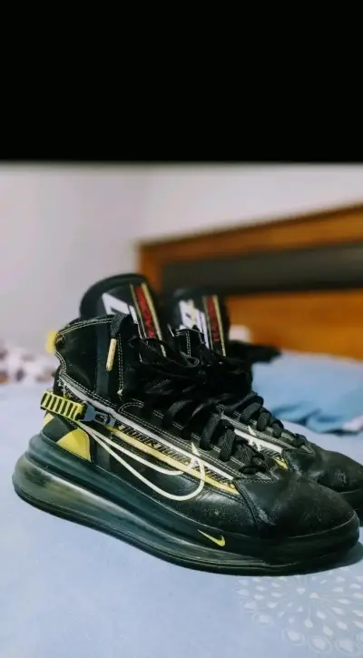 Zapatillas Nike air saturn 720 - miniatura 1