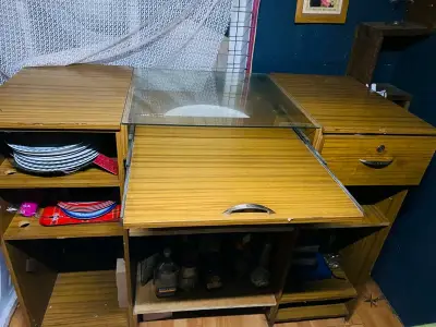 Mueble bar vintage con cubierta de vidrio - miniatura 1