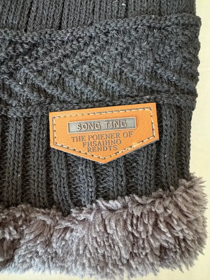 Set de gorro y bufanda de lana negra - 2