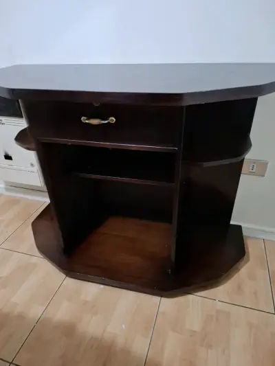 Mueble de madera con cajón y estantes - miniatura 1