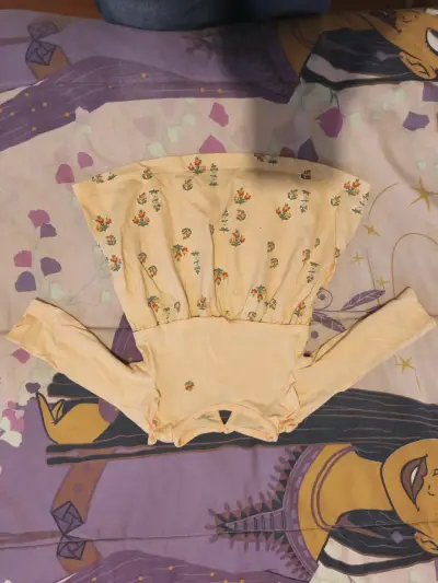 Vestido infantil con estampado floral - miniatura 1
